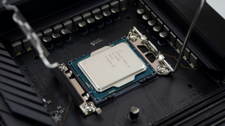 Intel Core Ultra 9 285K não atende às expectativas em testes de jogos