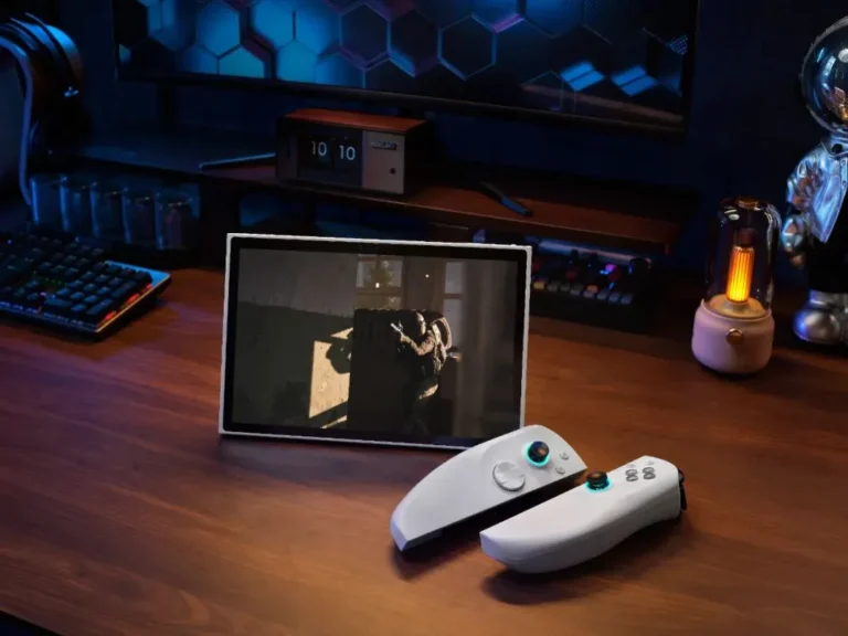 Tencent e Intel lançam o primeiro PC portátil com tela 3D