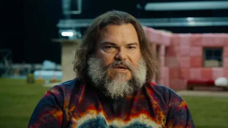Jason Momoa e Jack Black revelam os bastidores do filme Minecraft.