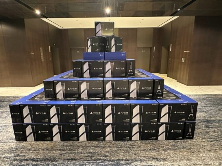 Estúdio de Stellar Blade presenteia todos os funcionários com consoles PS5 Pro