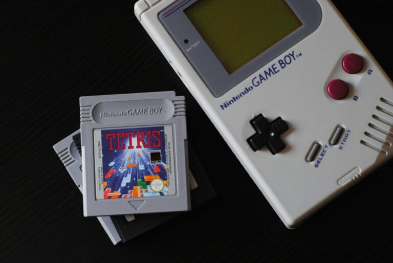 Nintendo revela versão LEGO do Game Boy, mas Switch 2 ainda não está a caminho!