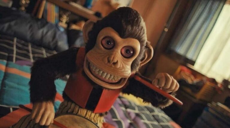 Macaco elogiado por críticos e público
