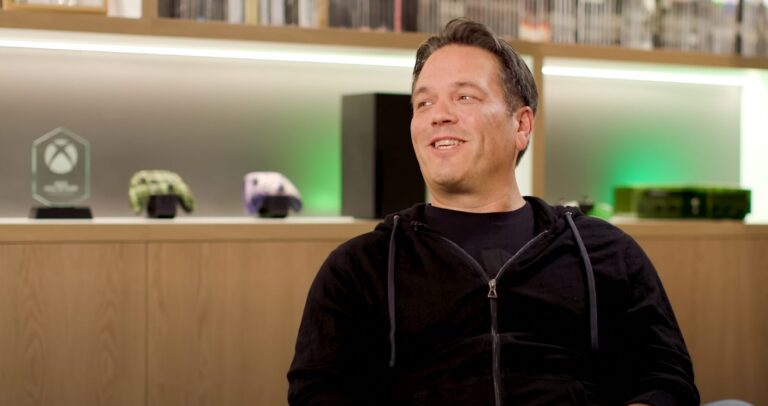 Phil Spencer atualiza comentário sobre a Sony e seu impacto na sobrevivência da Xbox
