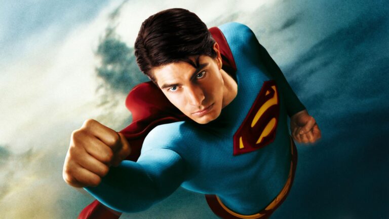 Ex-Superman emociona-se ao assistir ao novo filme
